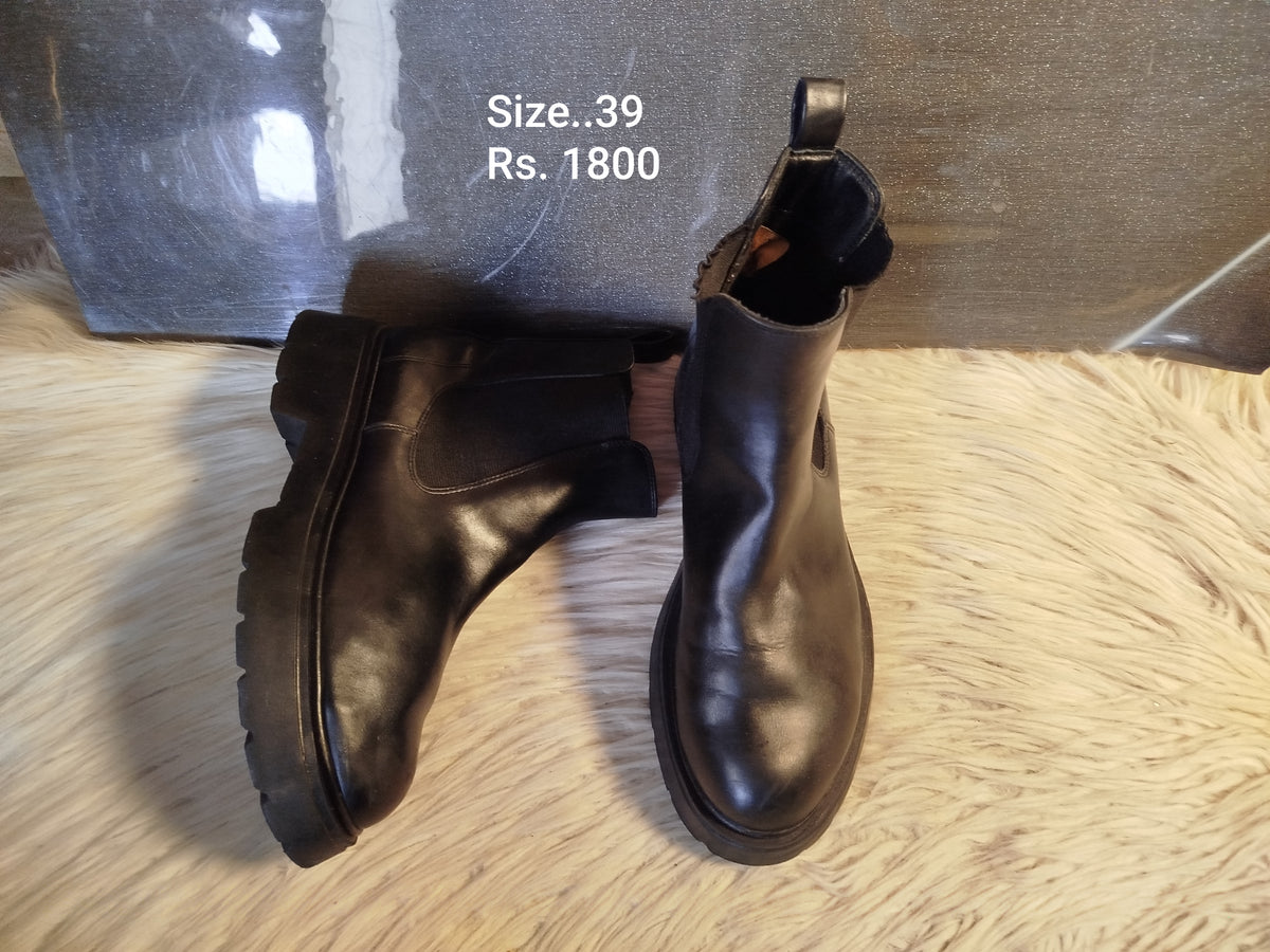 Boots 39
