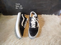 Vans 42