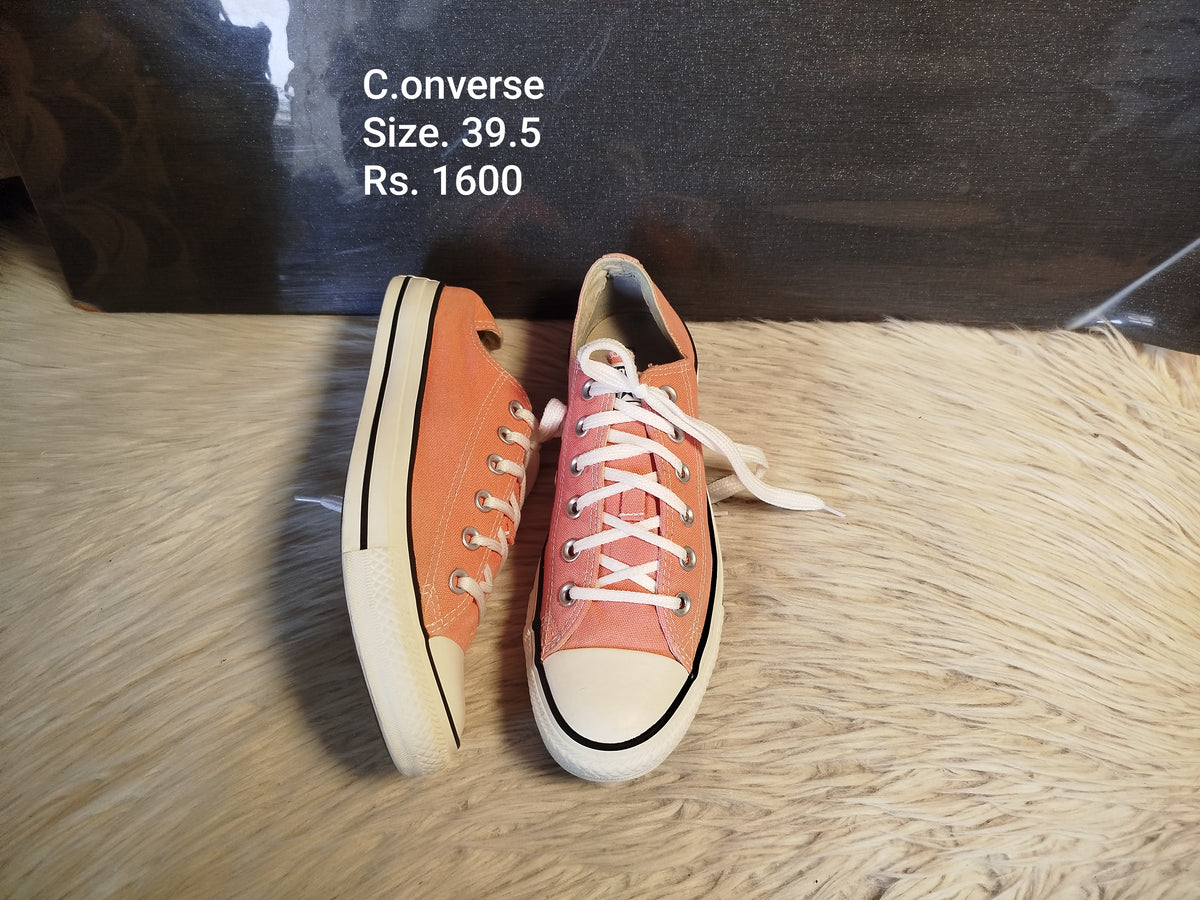 Converse 39.5
