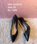 Sole society 39