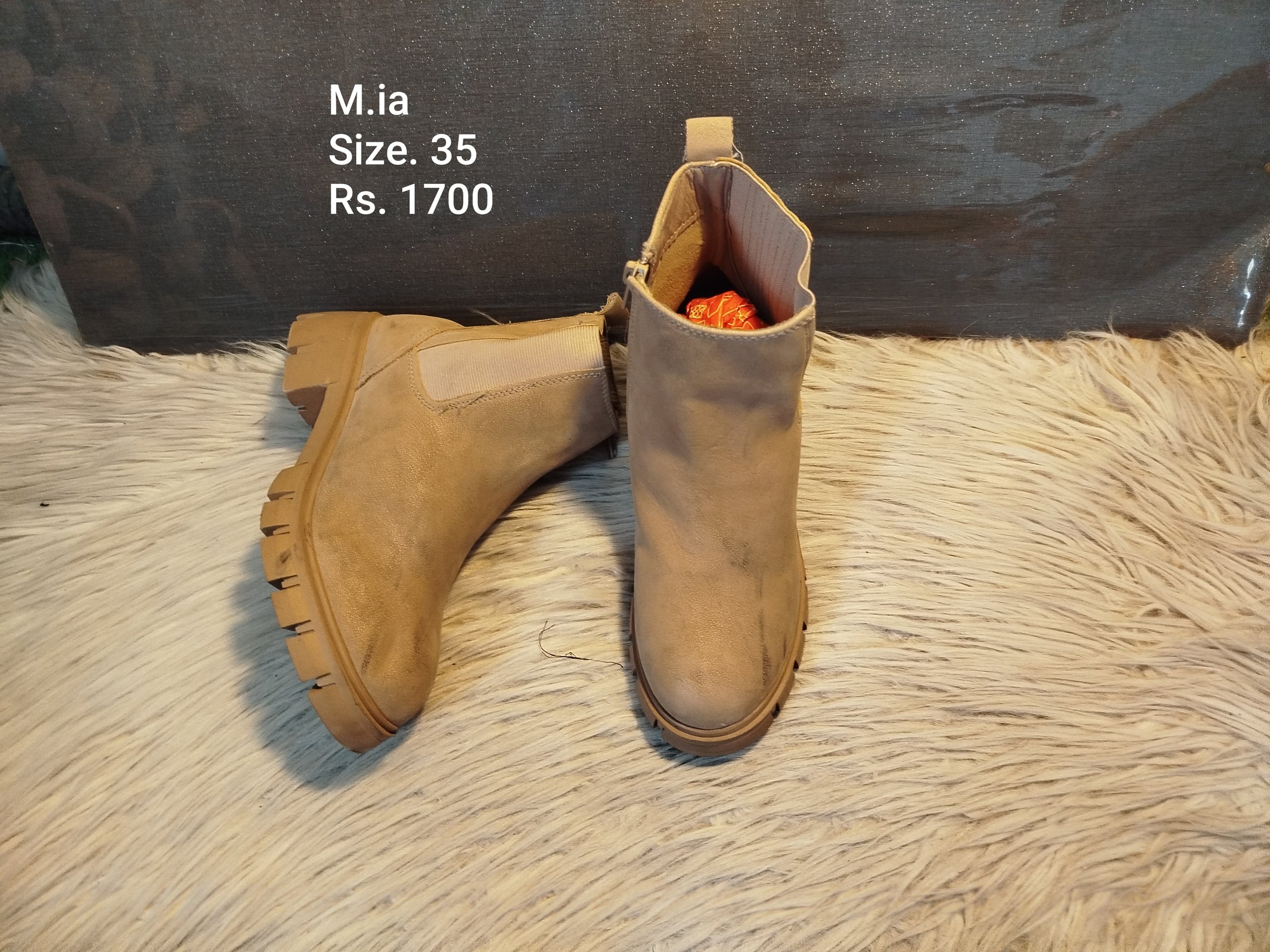 Mia 35