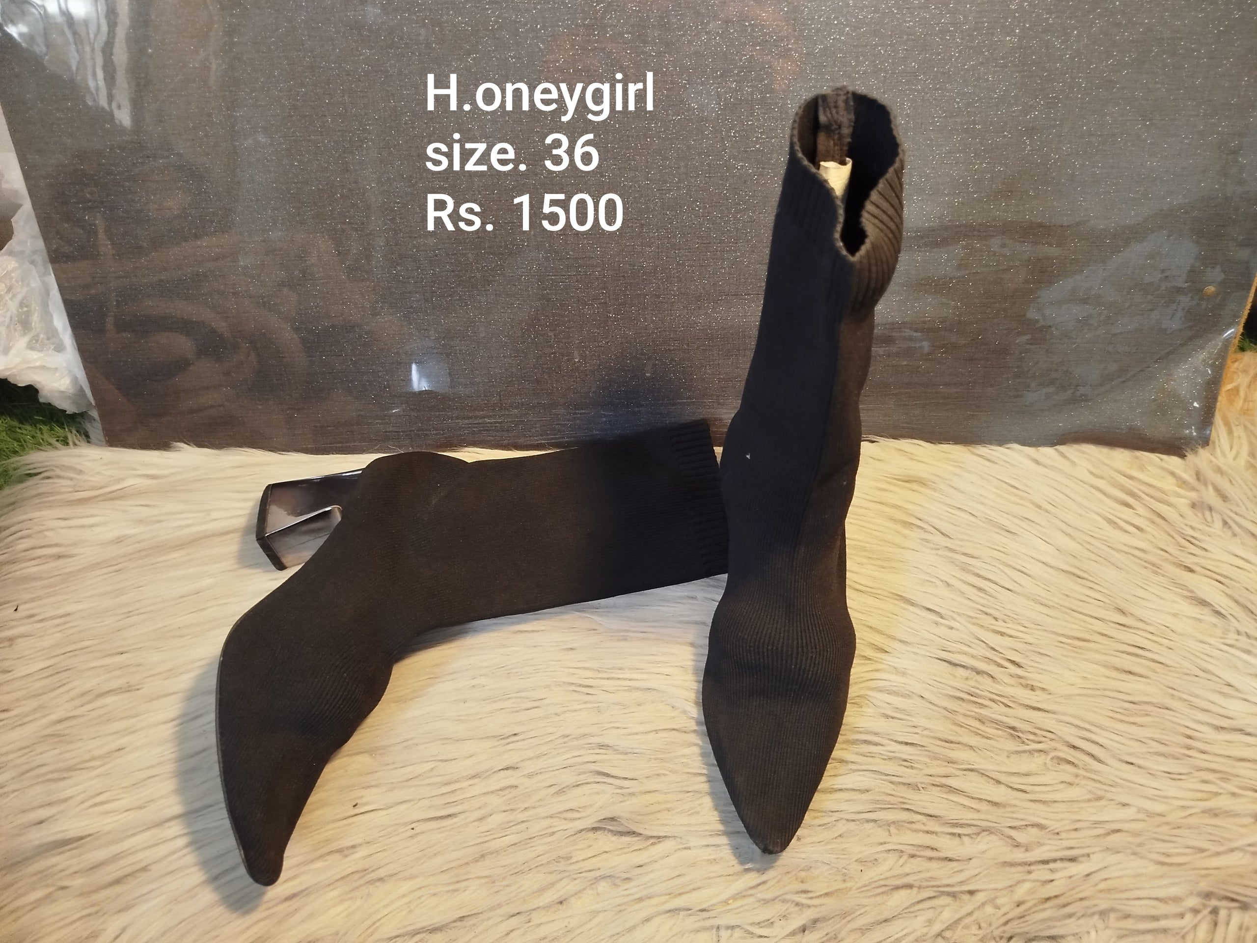 Honeygirl 36
