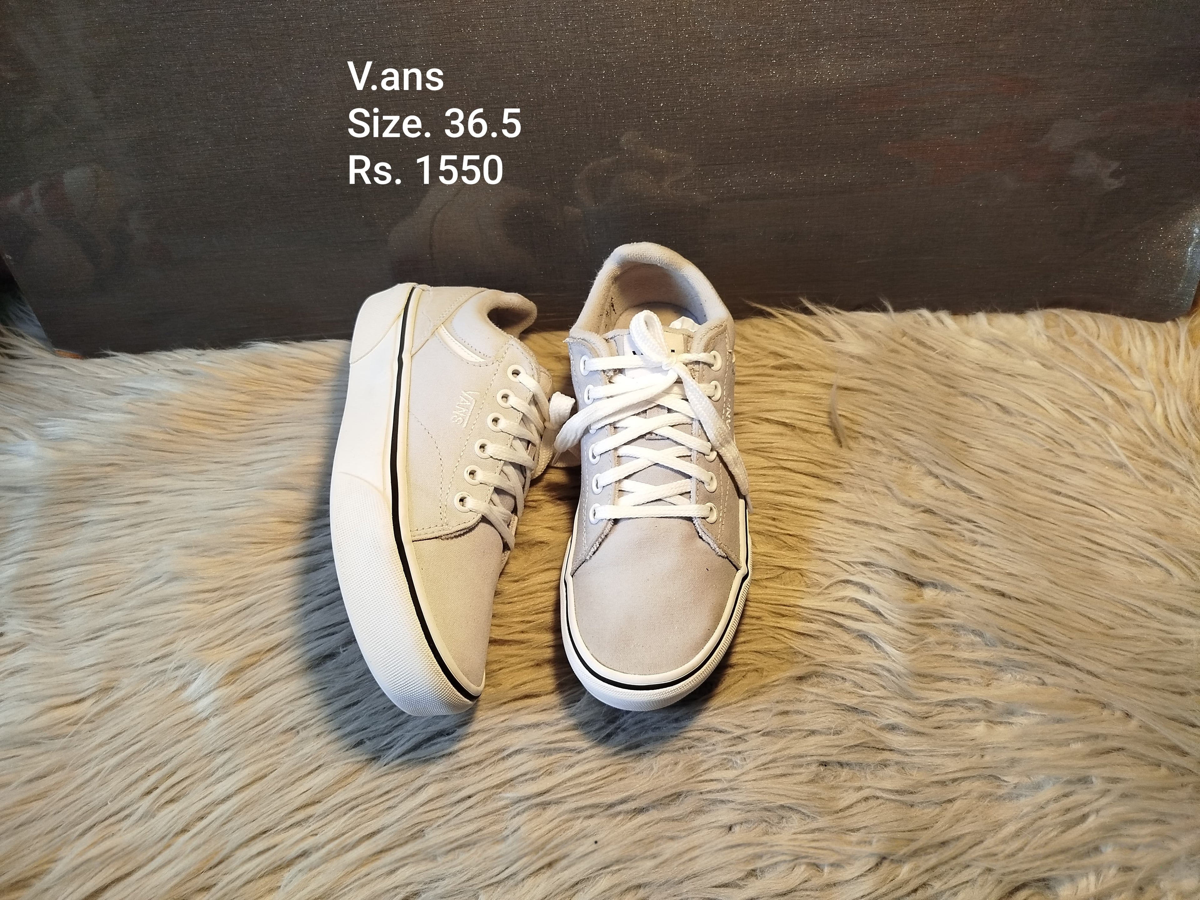 Vans 36.5