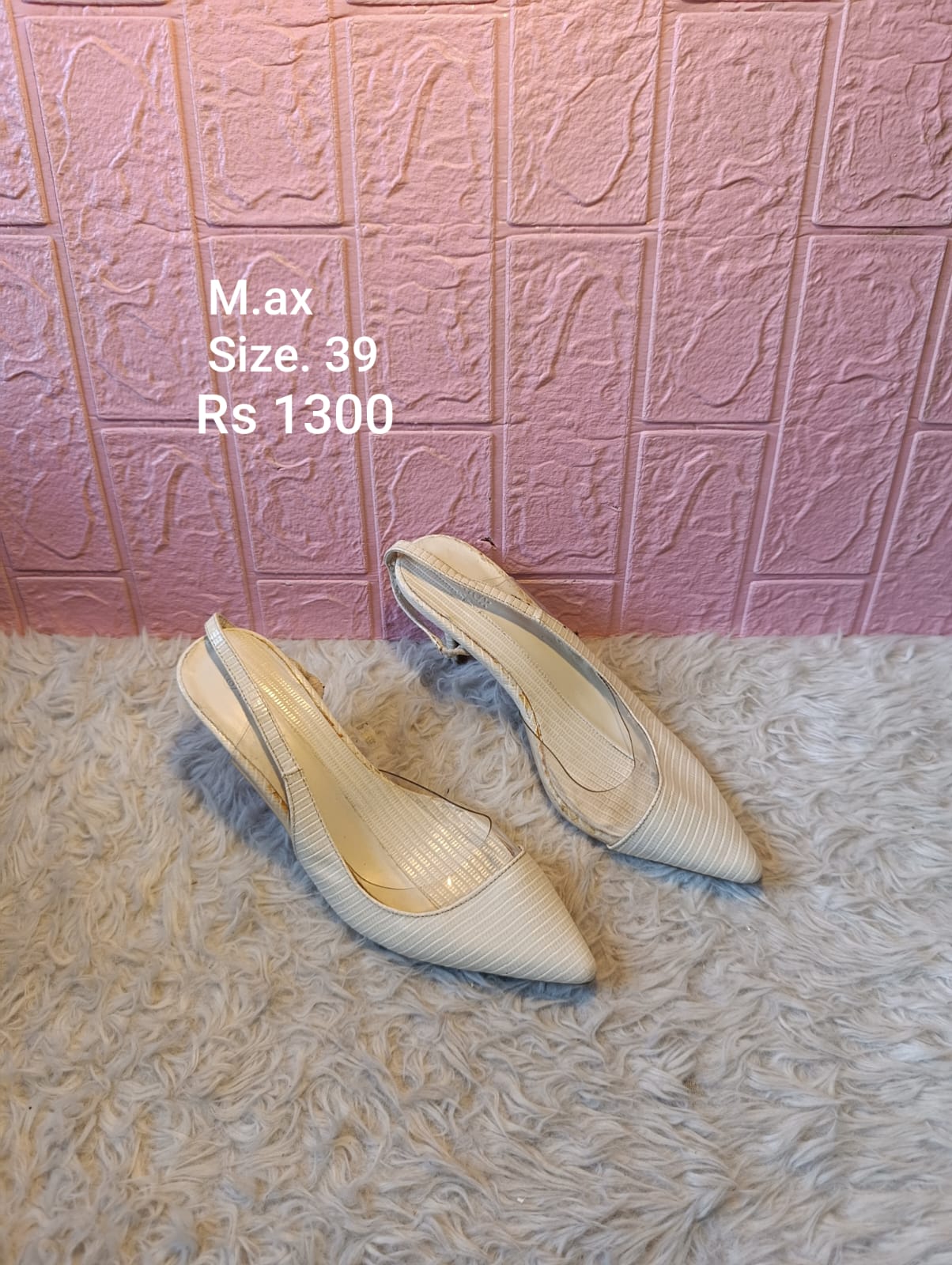 Max 39
