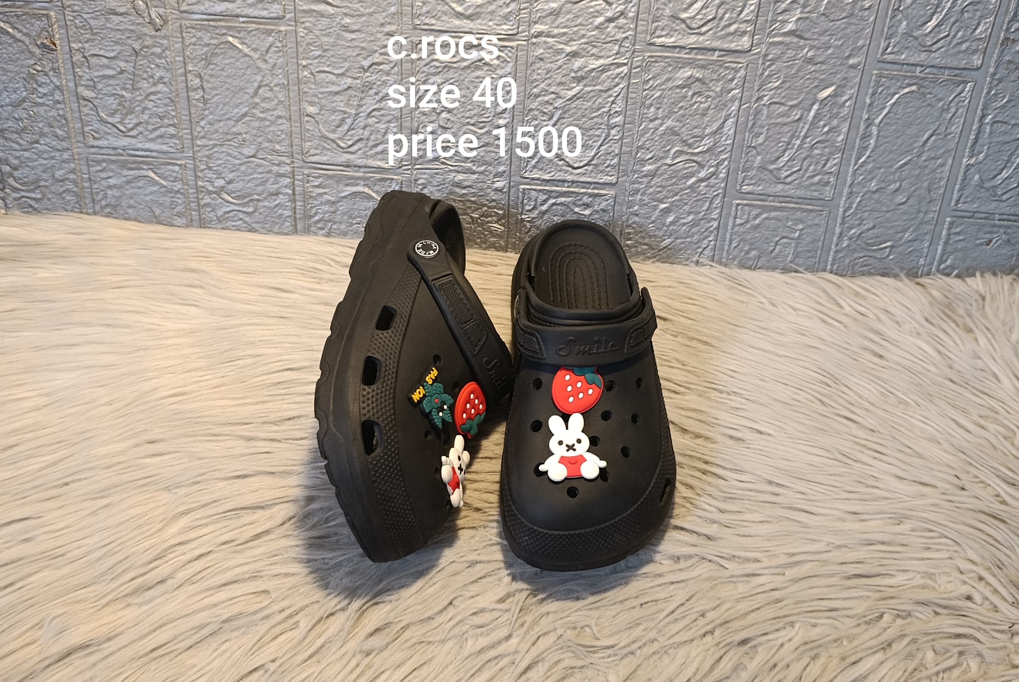 Crocs 40