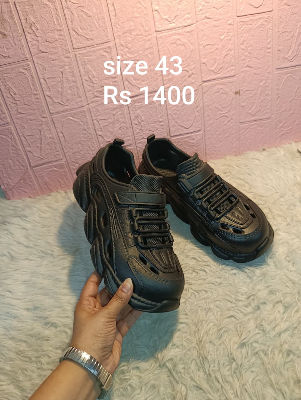 Crocs 43