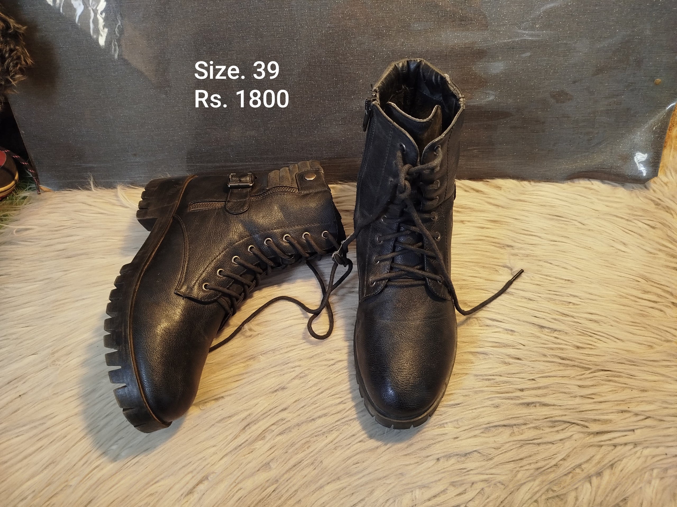 Boots 39