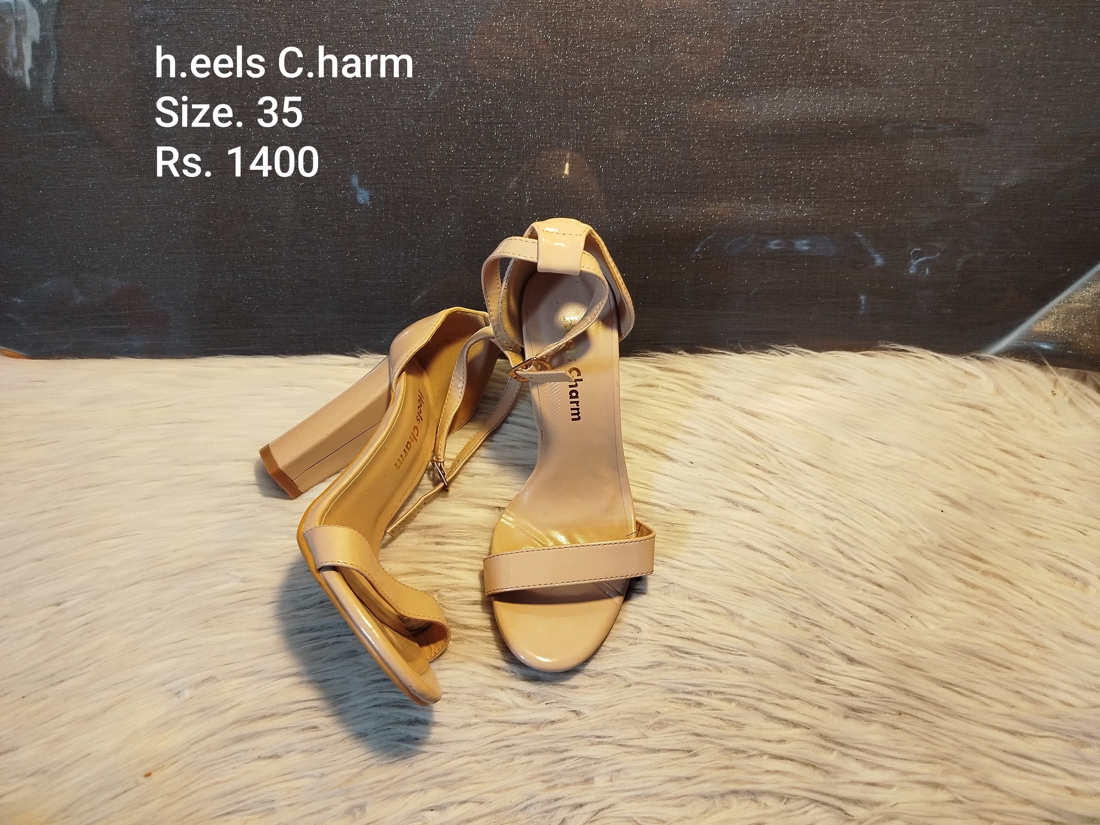 Heels charm 35
