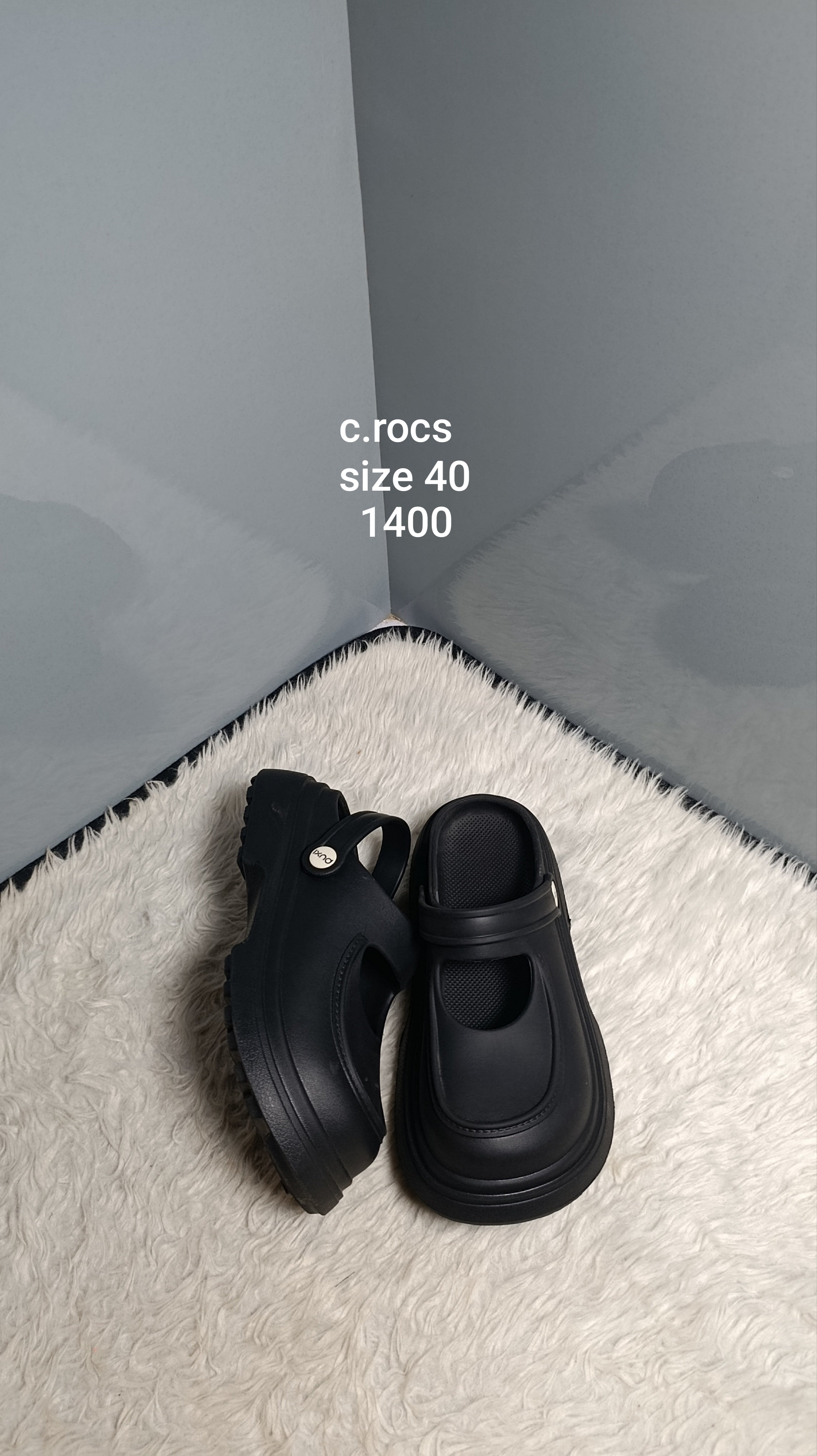 Crocs 40