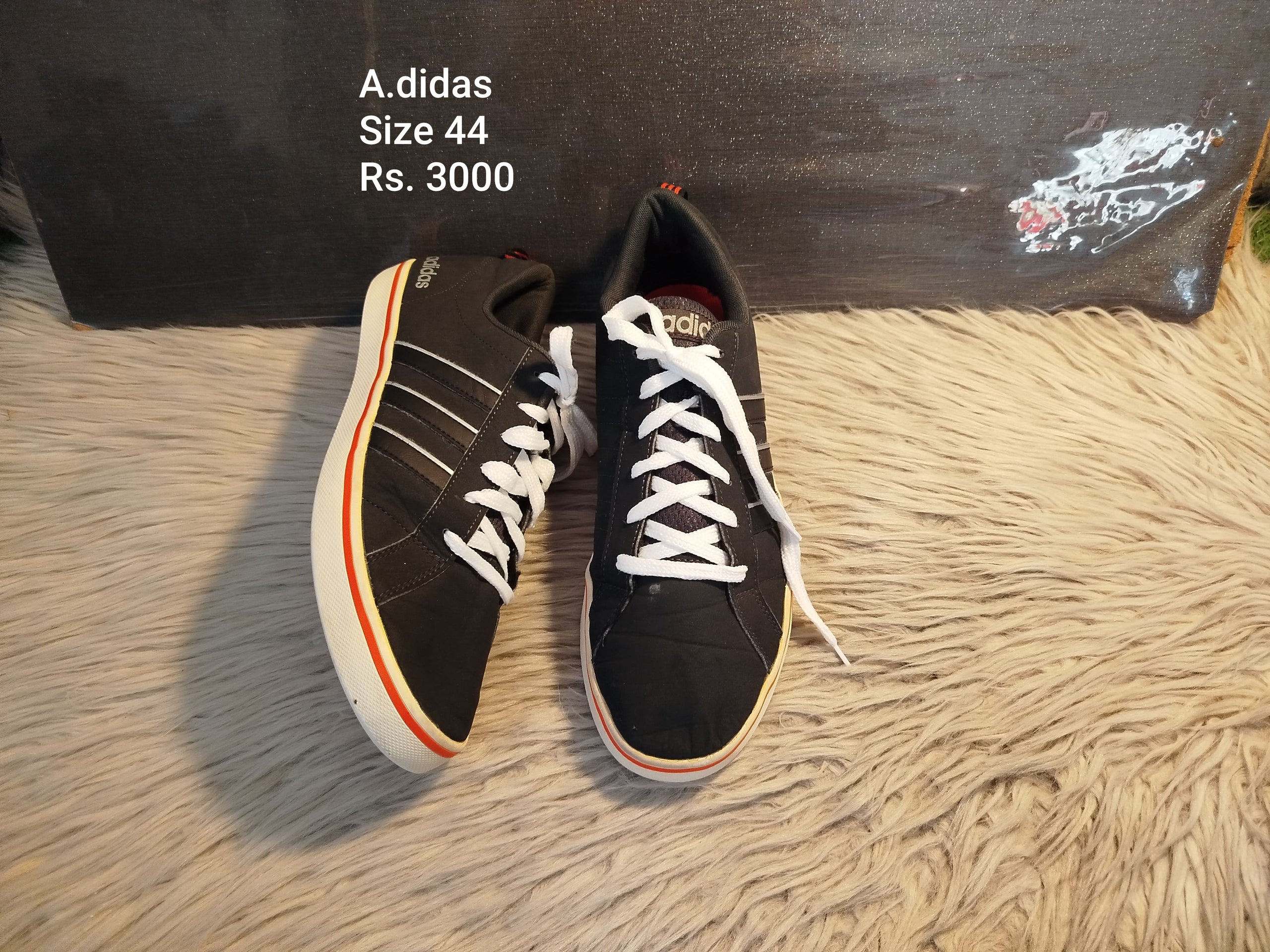 Adidas 44