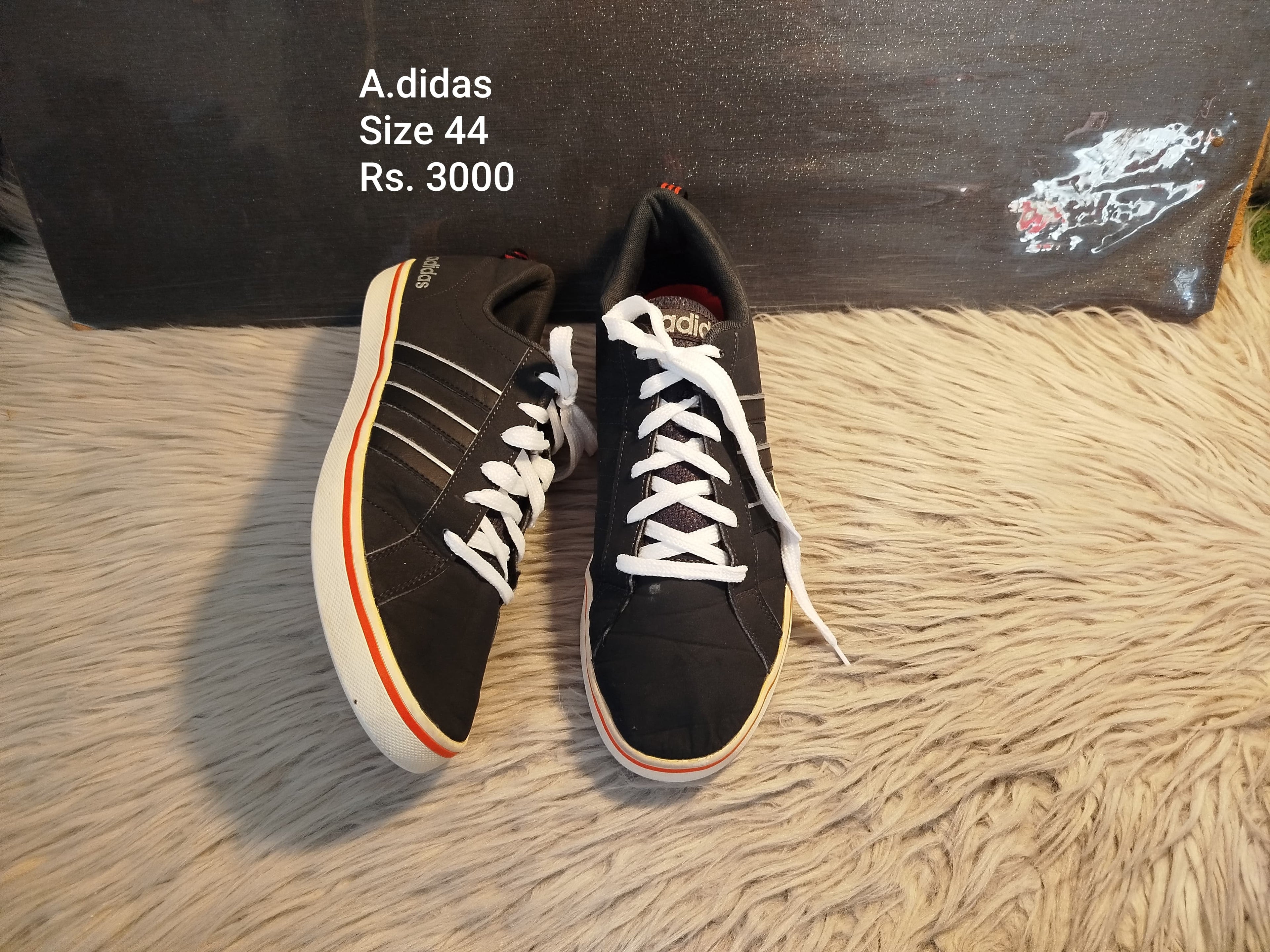 Adidas 44