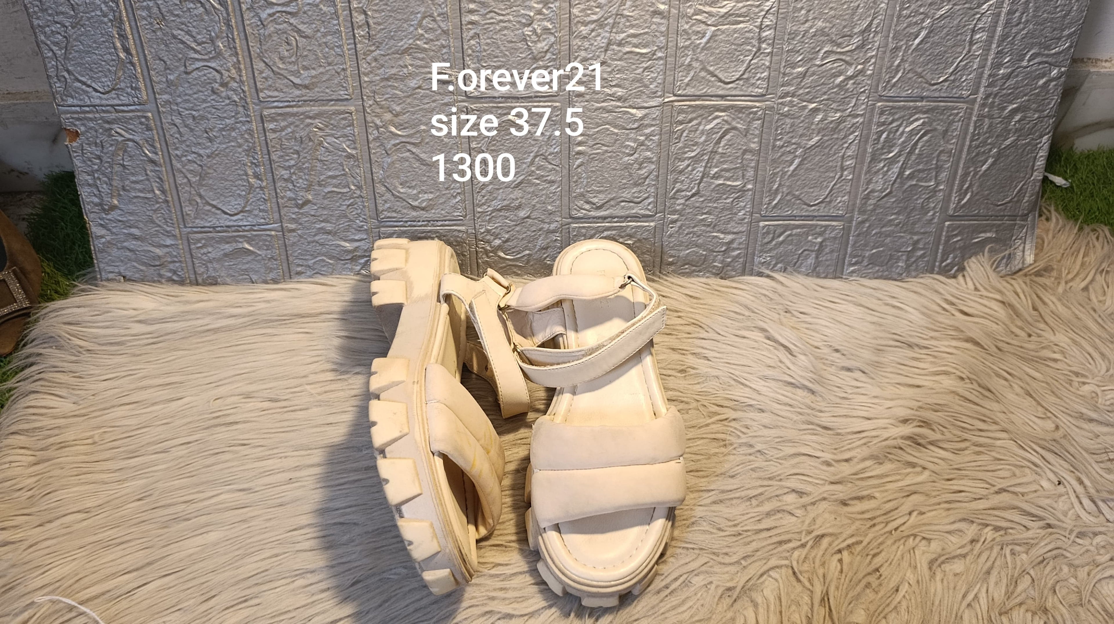 Forever21 37.5