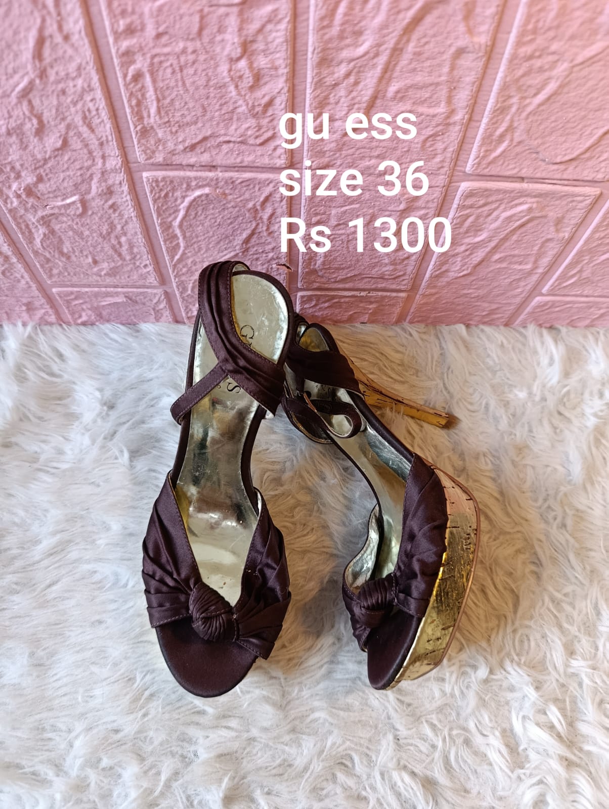 Guess 36