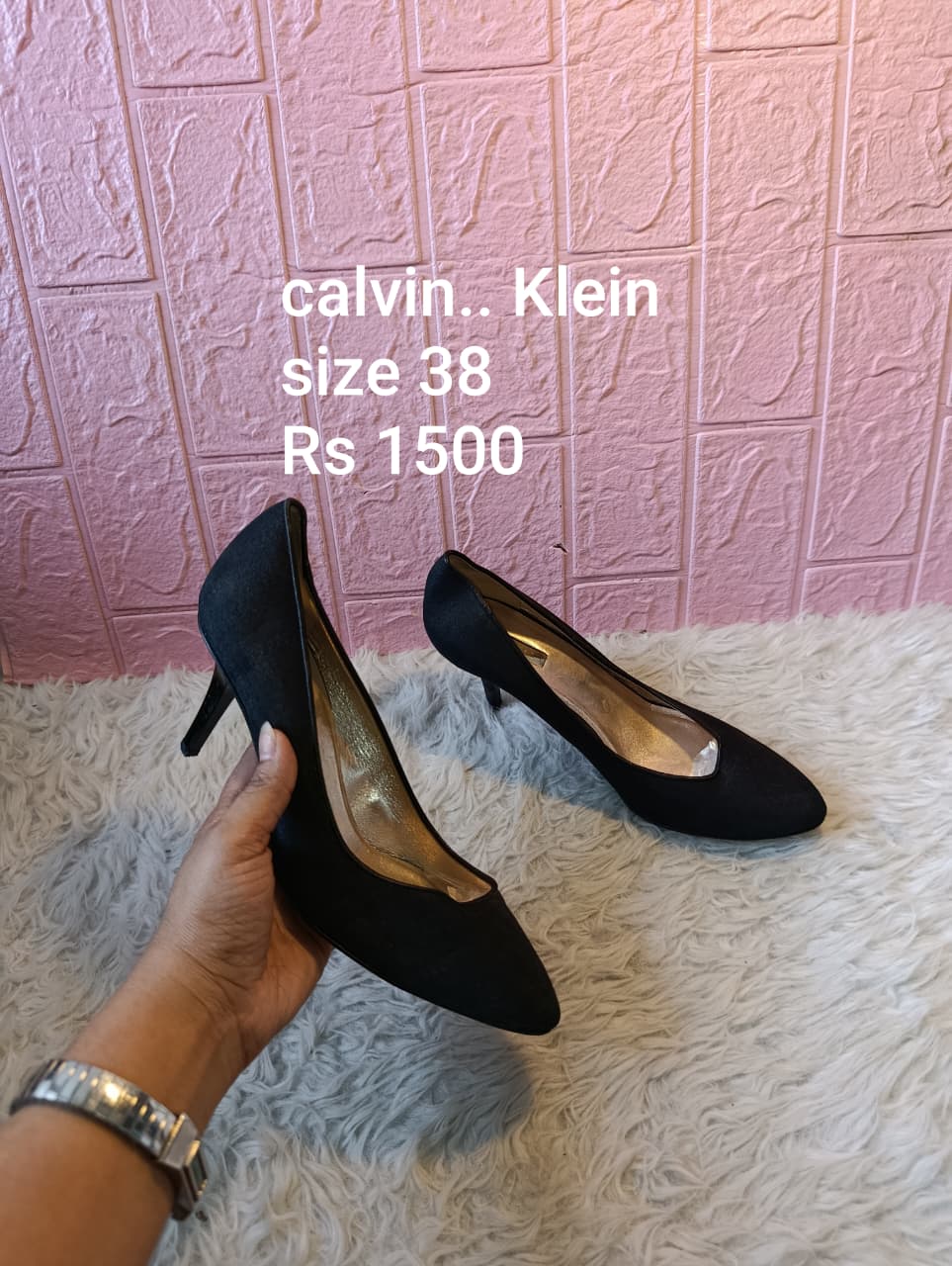 Calvin Klein 38