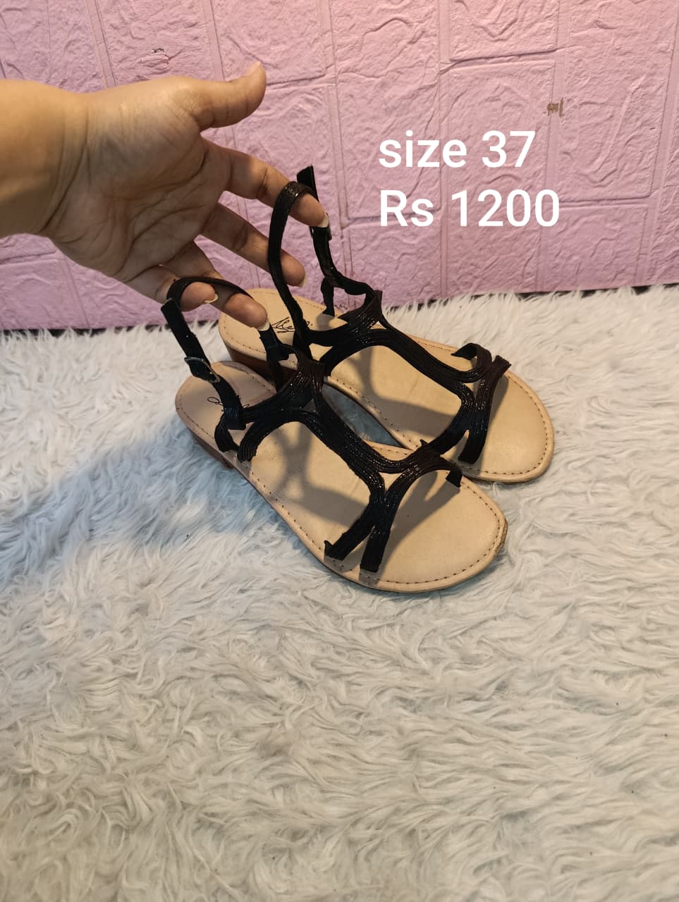 Sandals 37