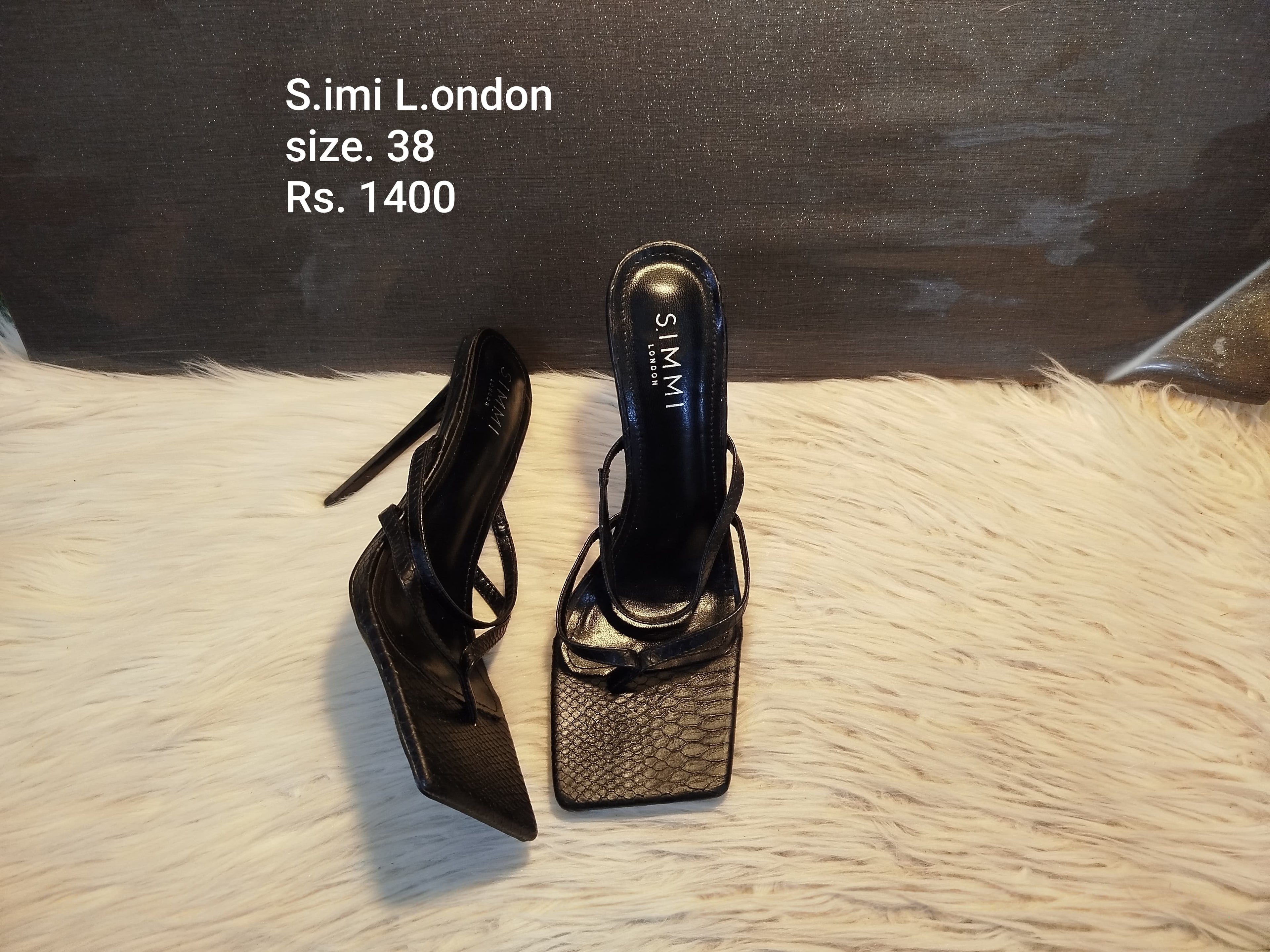 Simi London 38