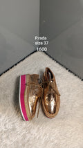 Prada 37