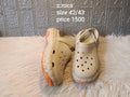 Crocs 42/43