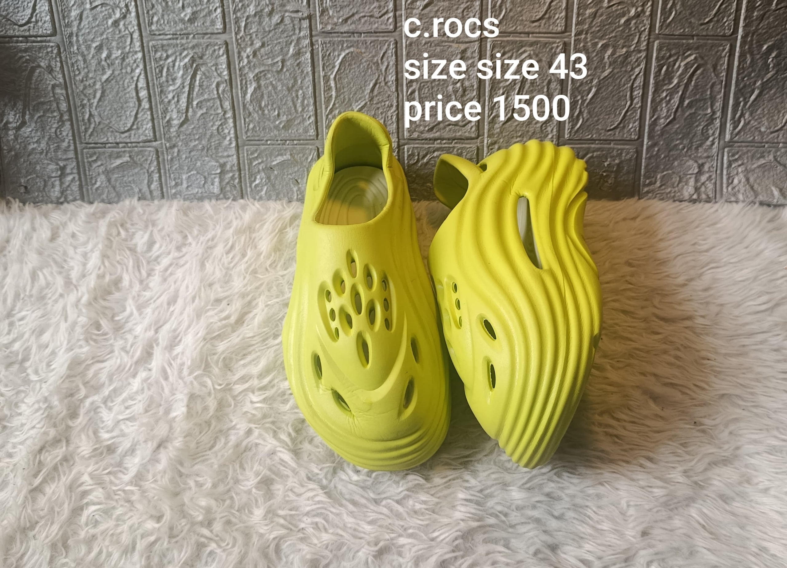 Crocs 43