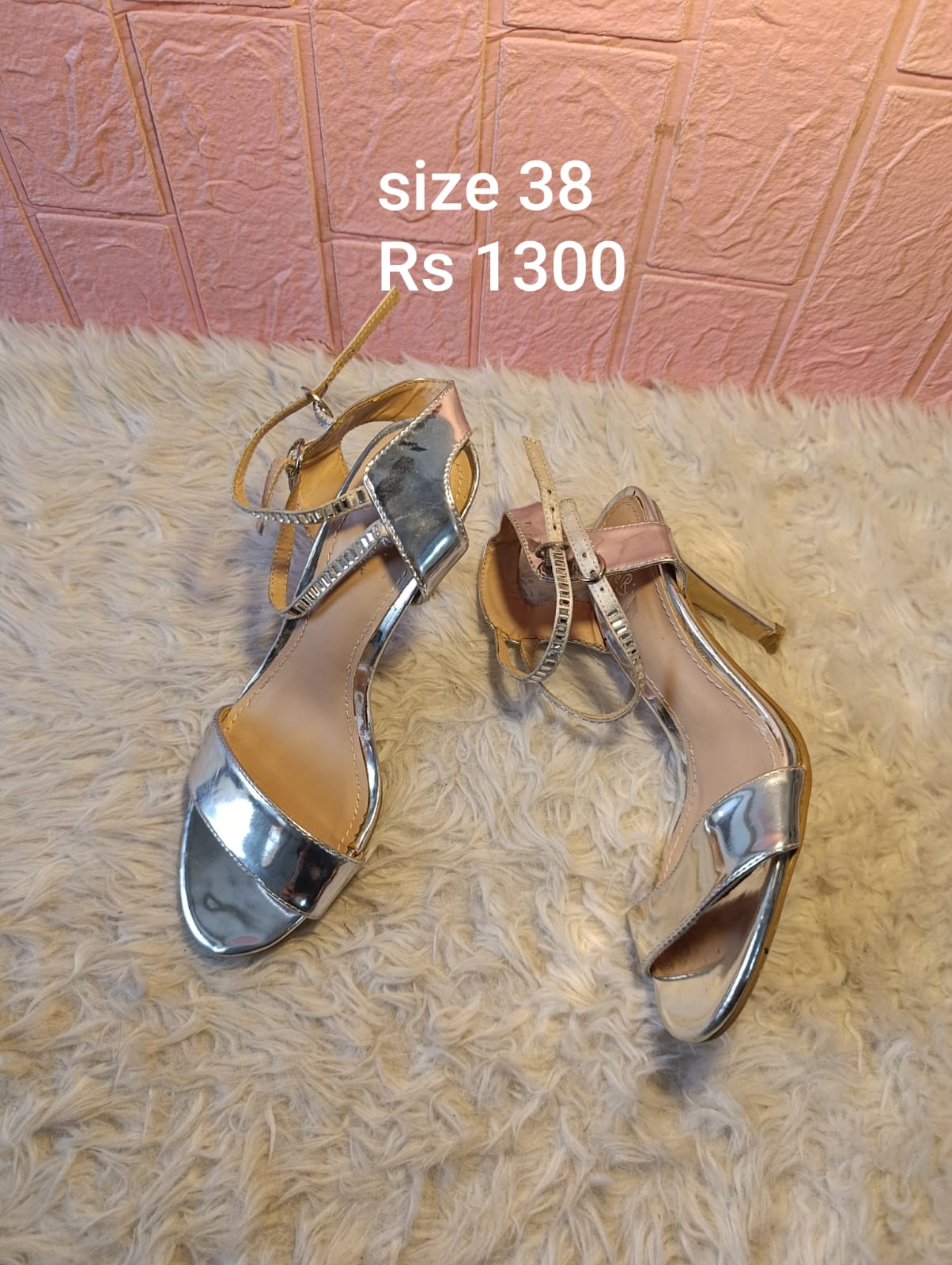 Heels 38
