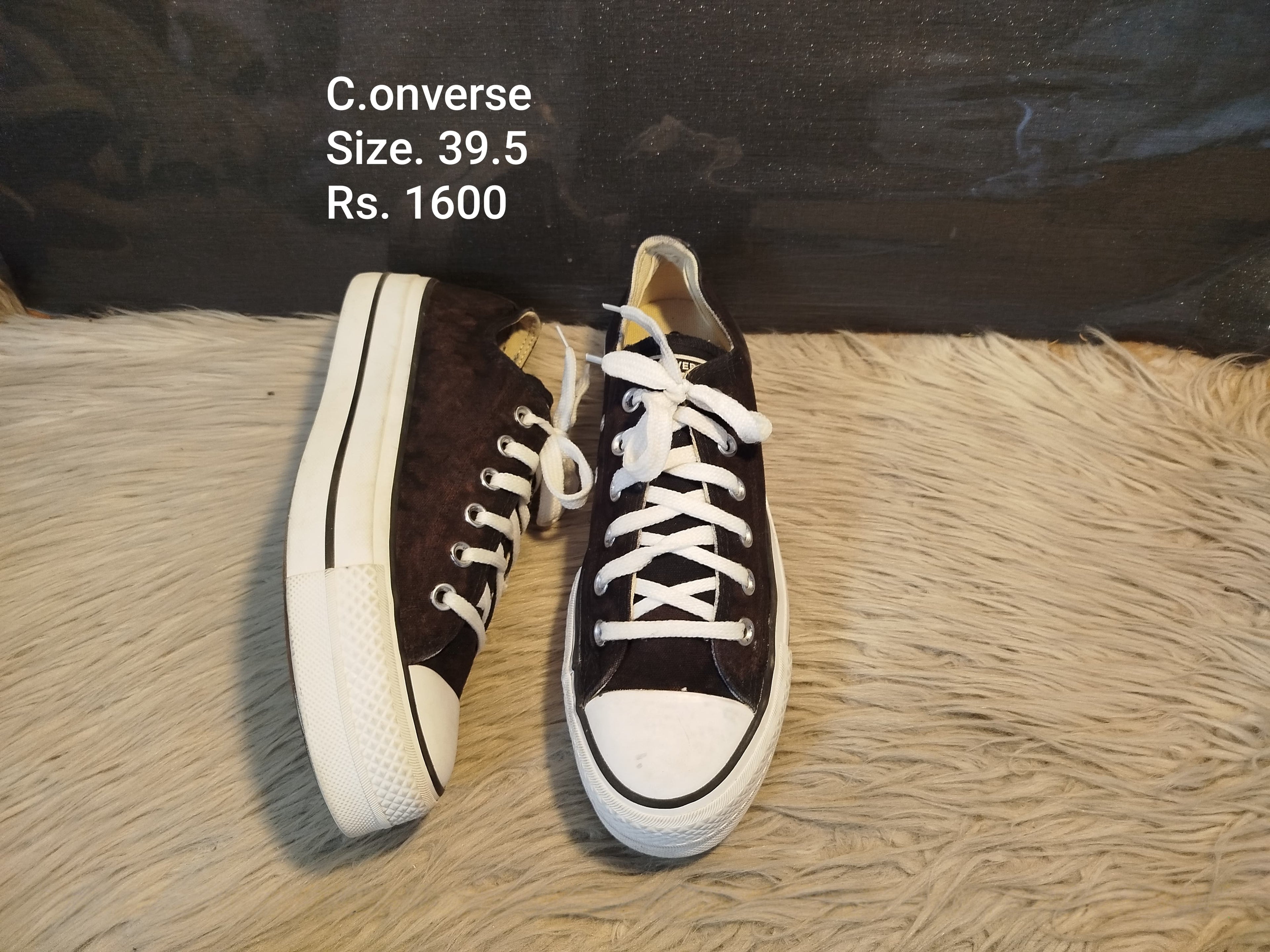 Converse 39.5