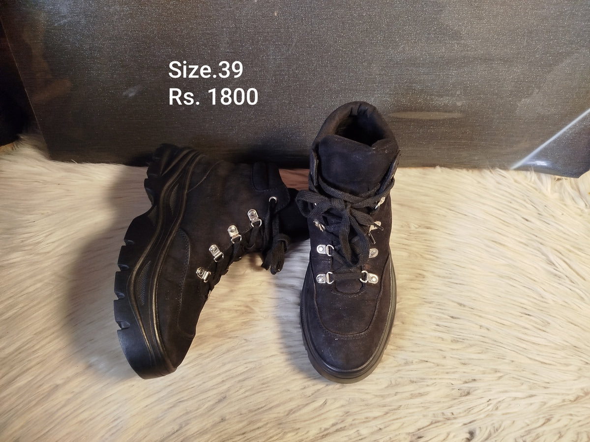 Boots 39