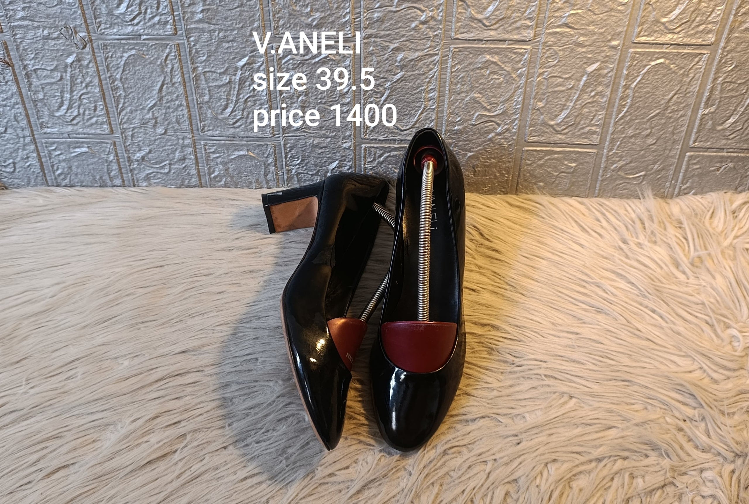 Vaneli 39.5