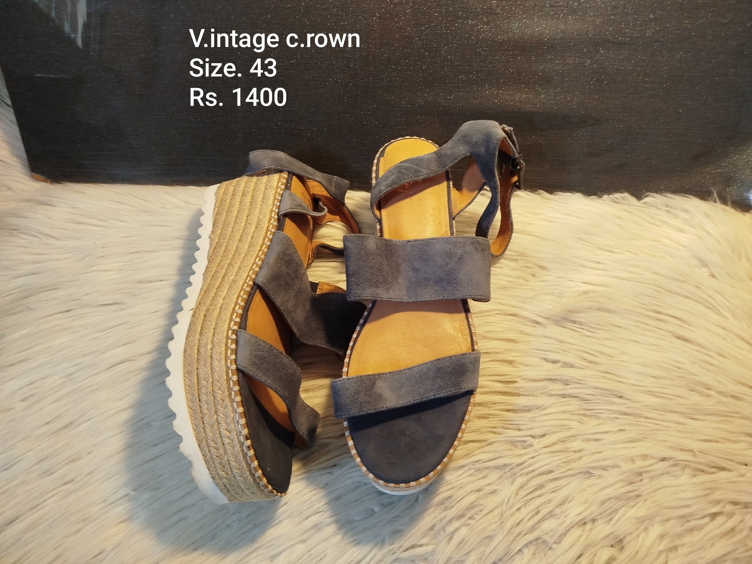 Vintage crown 43