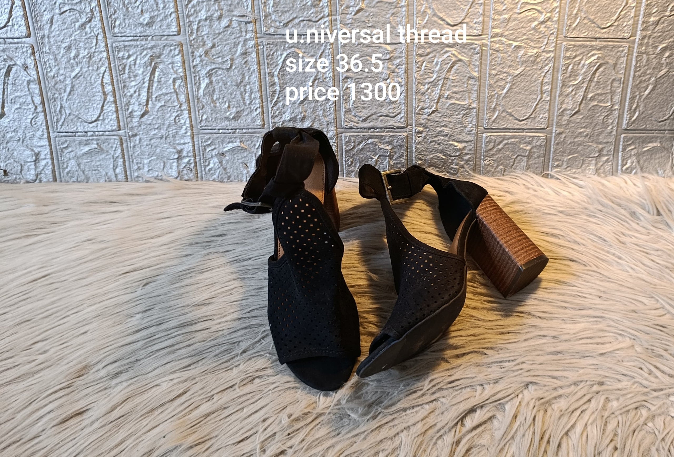 Universal threads