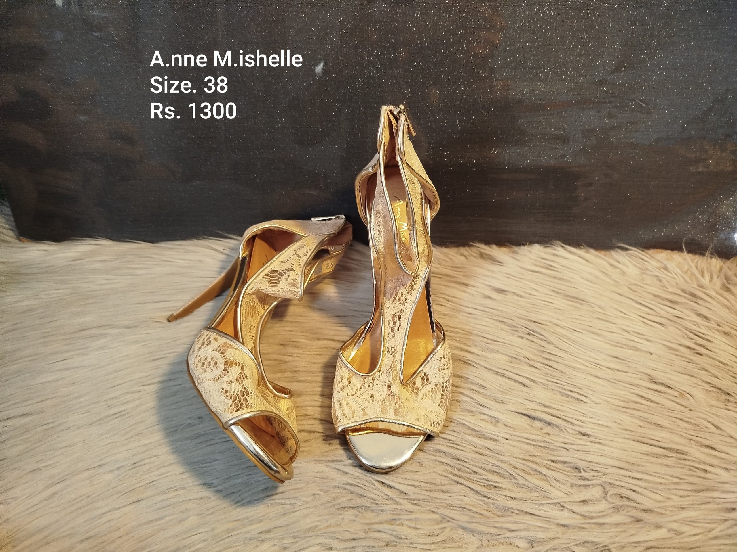Anne Mishelle 38