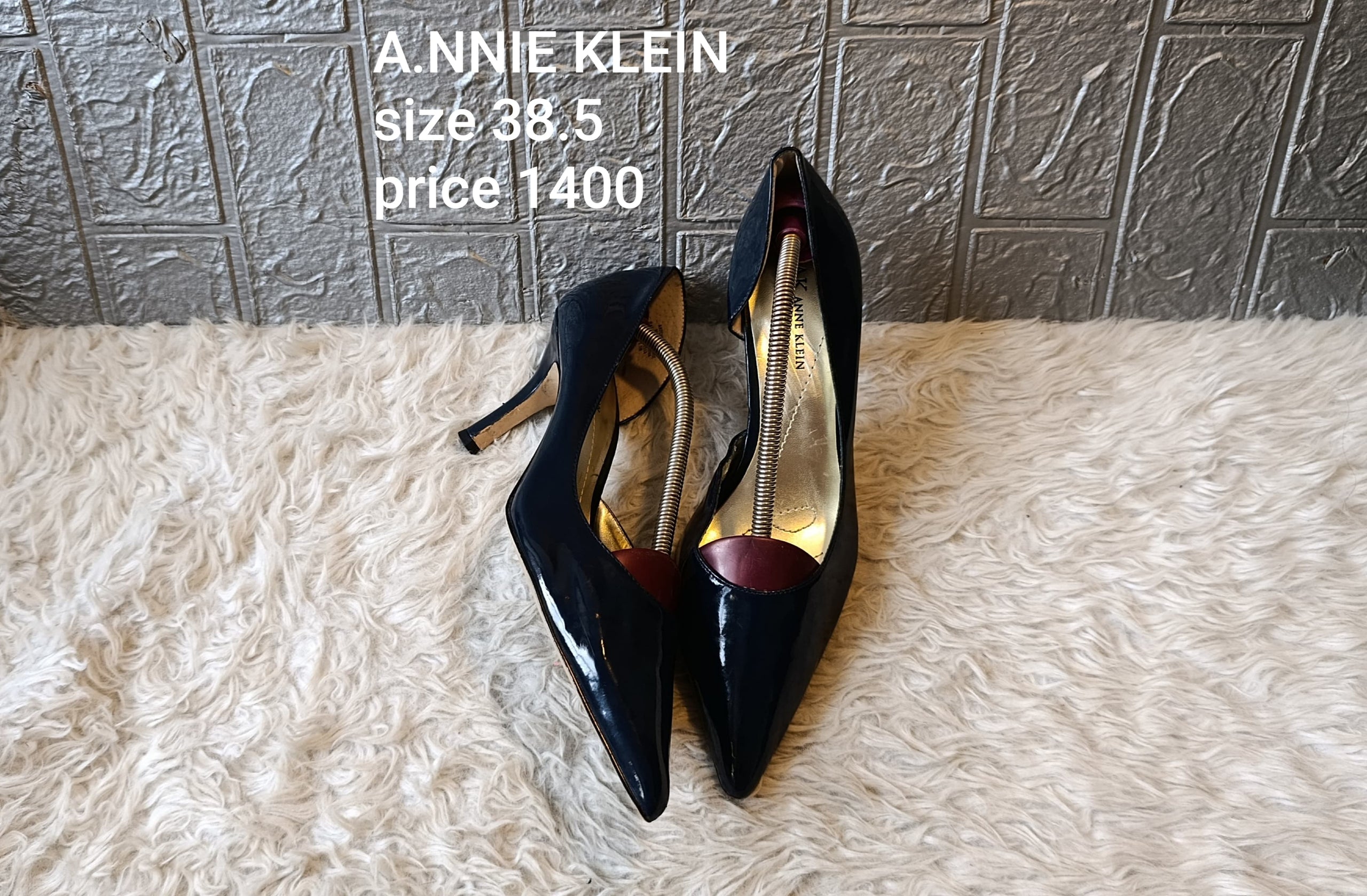 Annie Klein 38.5