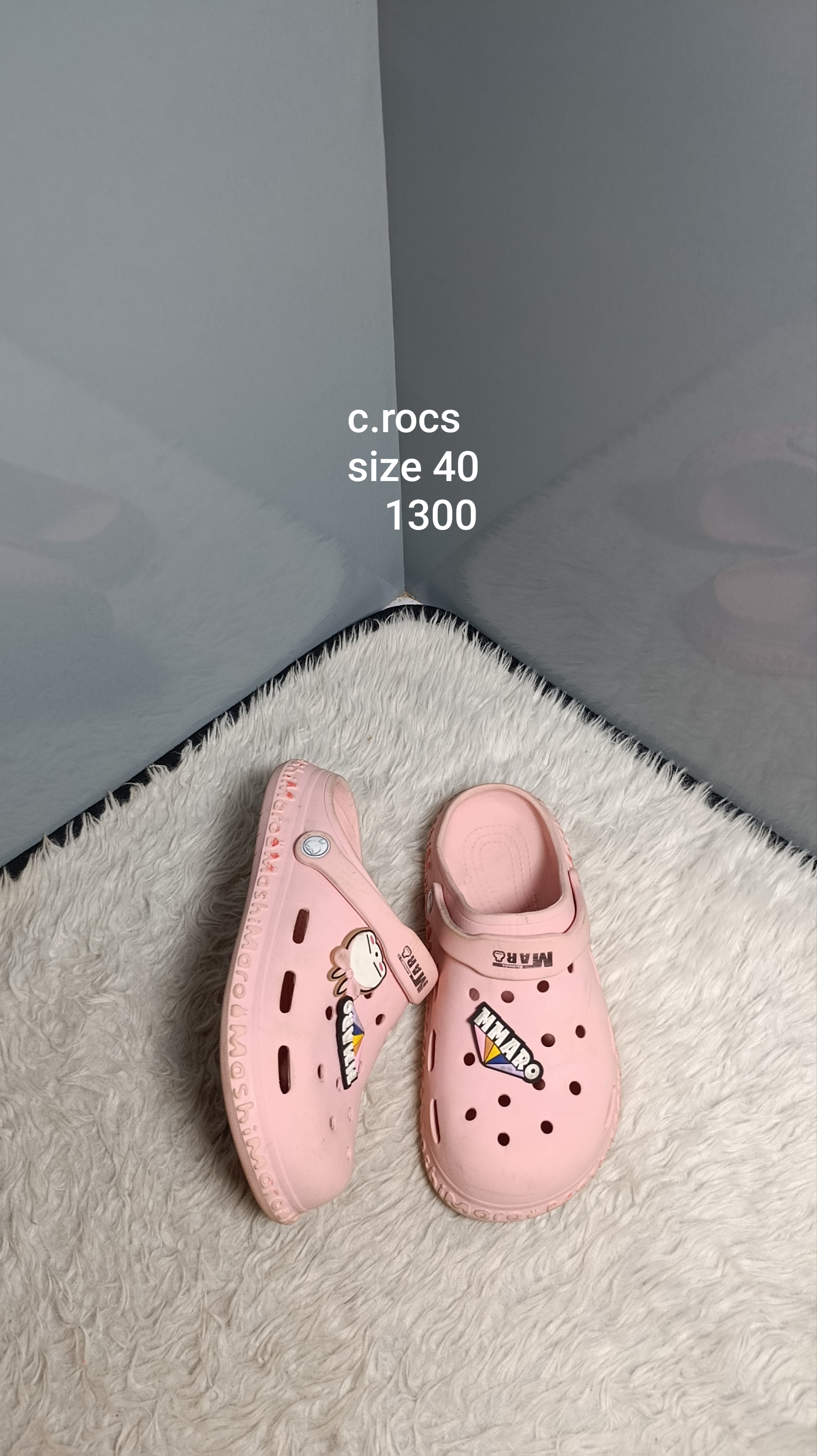 Crocs 40