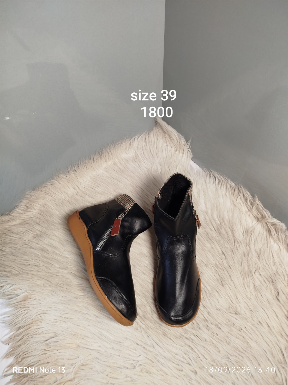 Boots 39