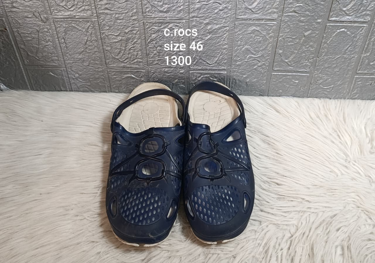Crocs 46