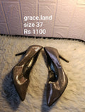 Graceland 37