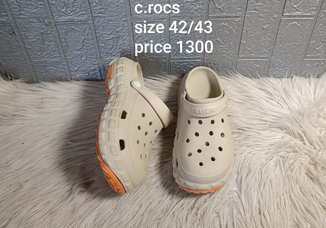 Crocs 42/43