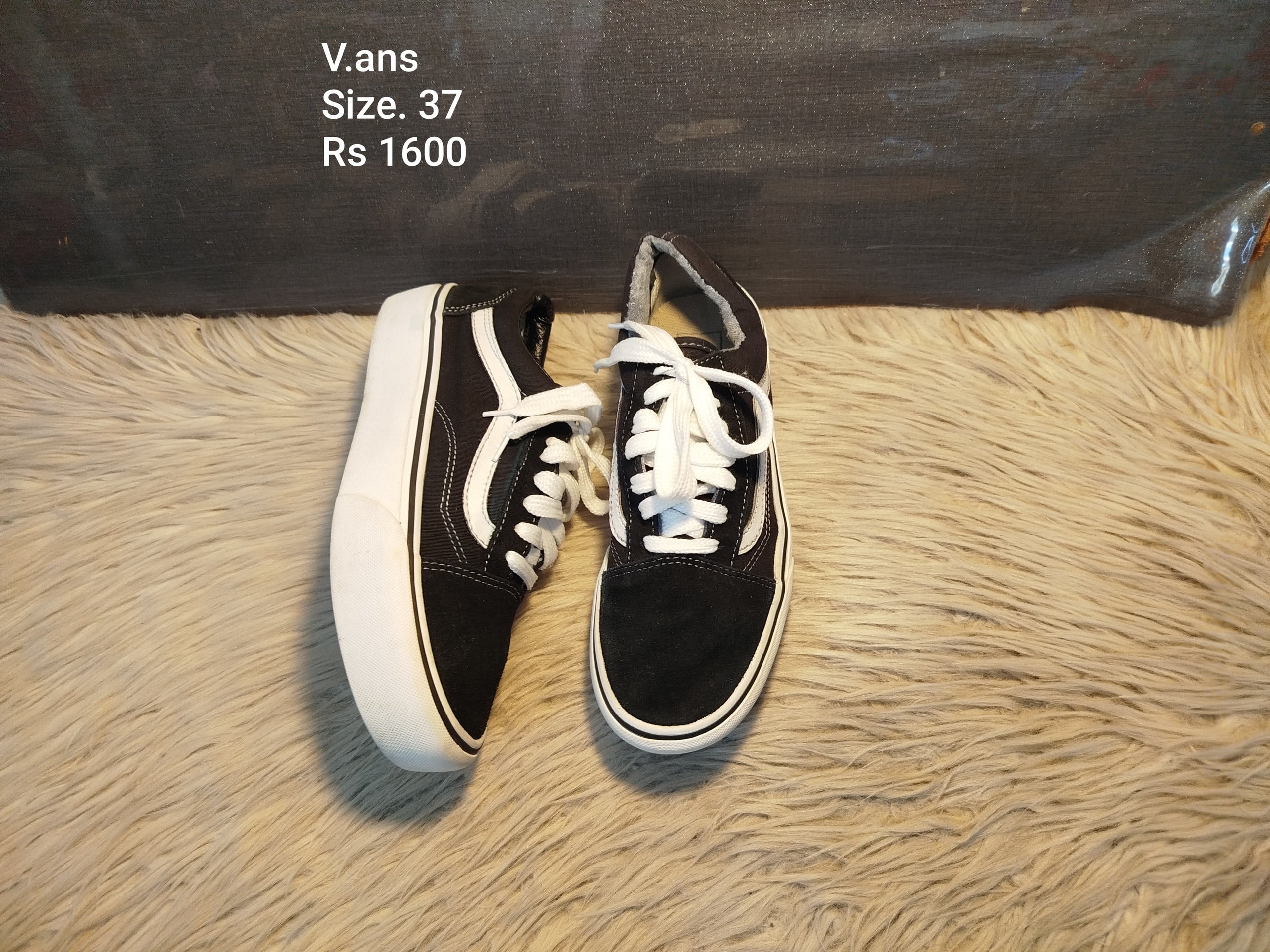 Vans 37
