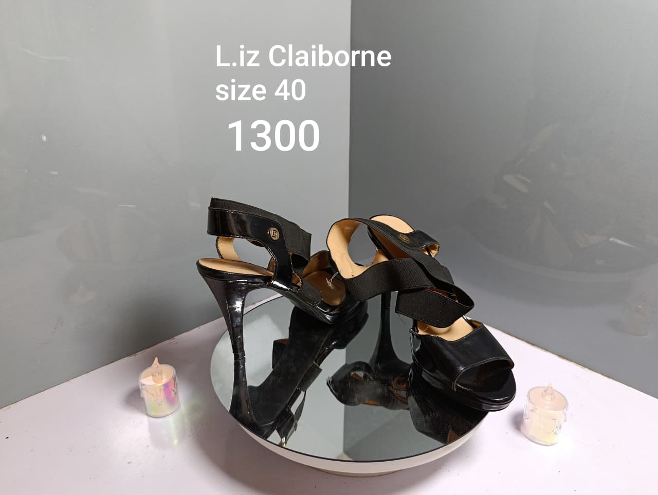 Liz Claiborne 40