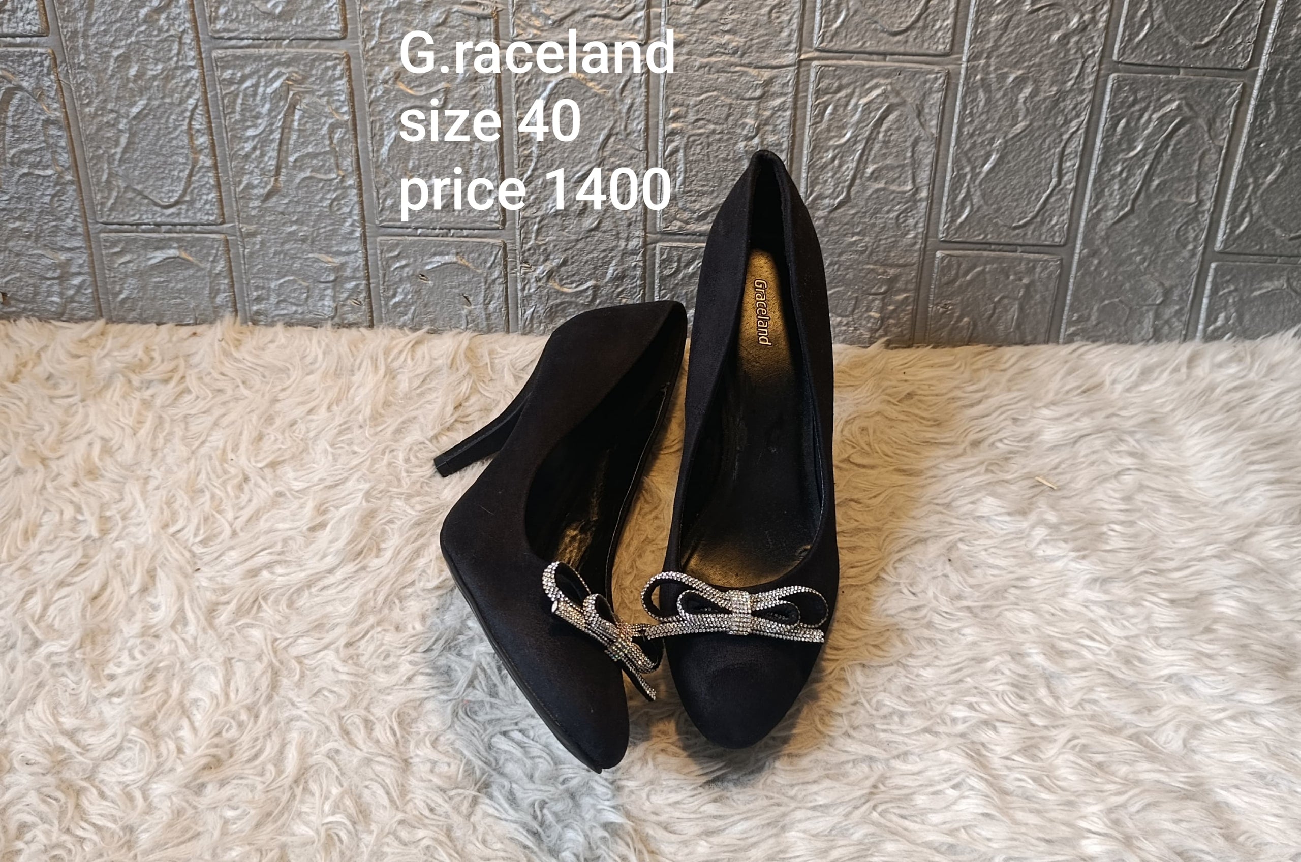 Graceland 40