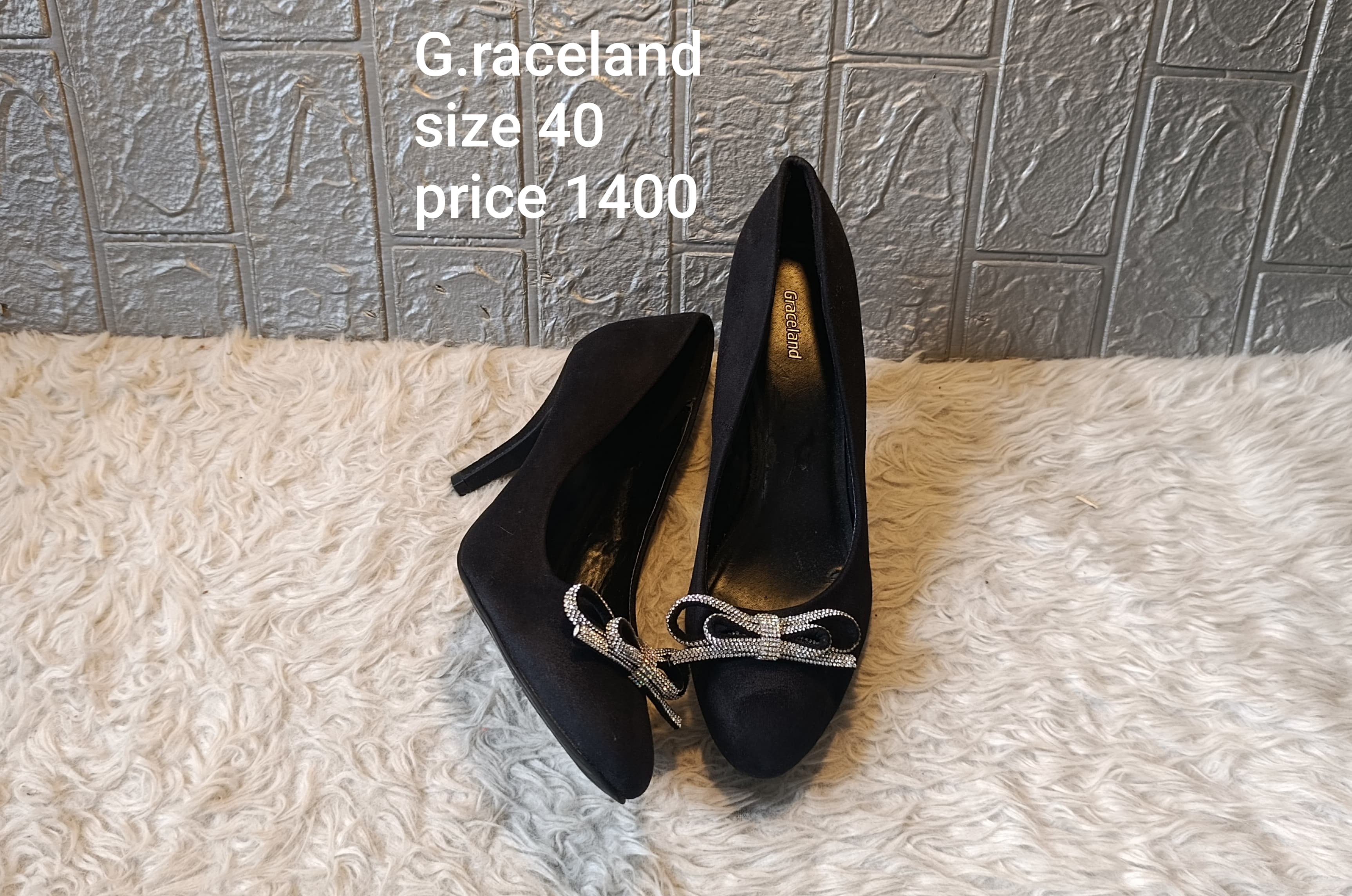 Graceland 40