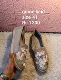 Graceland 41