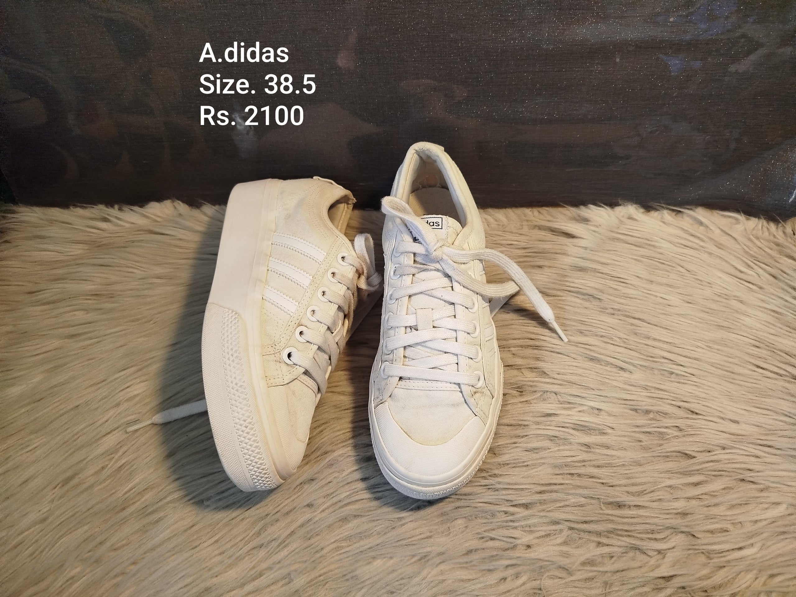 Adidas 38.5
