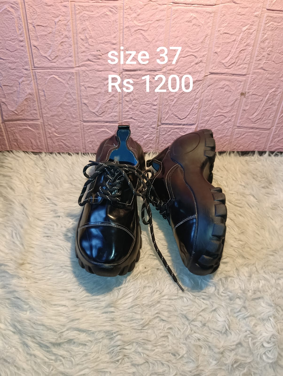 Shoes 37