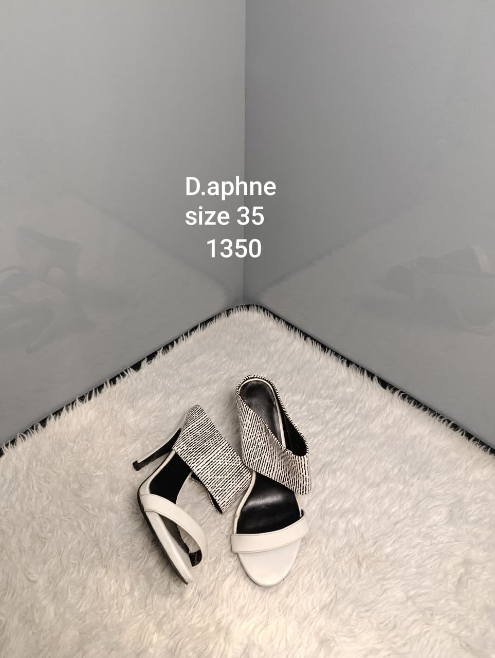 Daphne 35