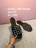Preety little things 43