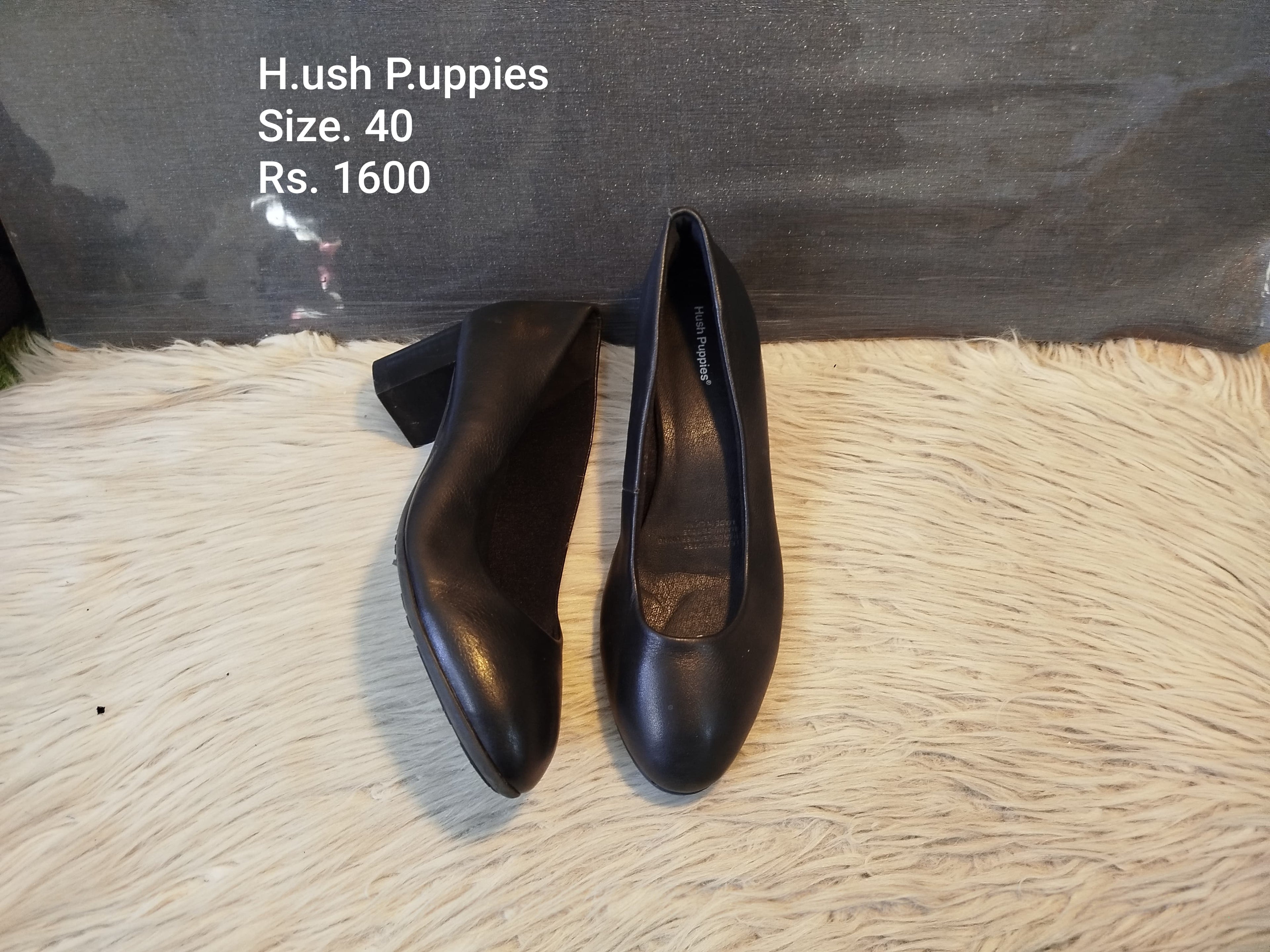 Hush puppies 40