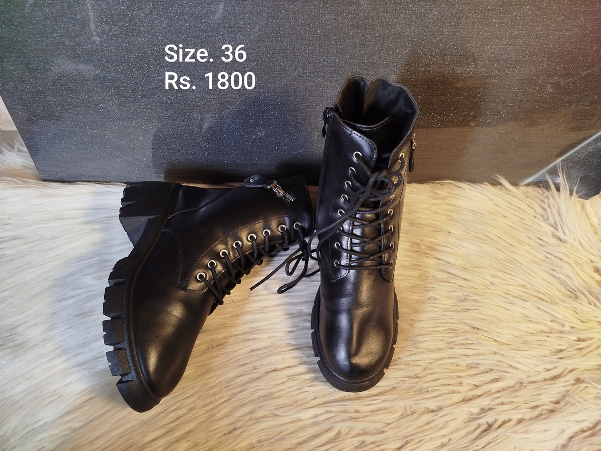 Boots 36