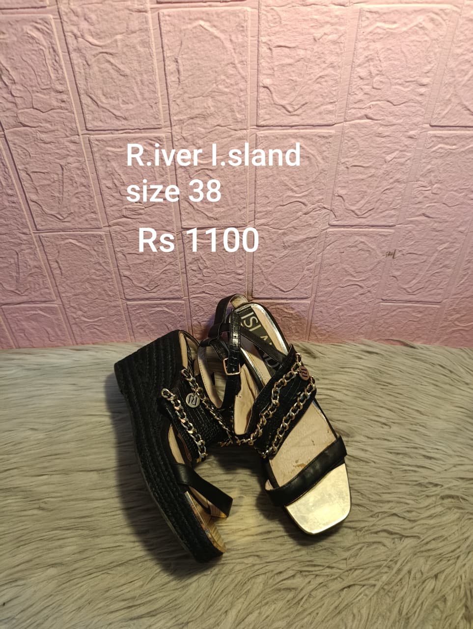 River island 38