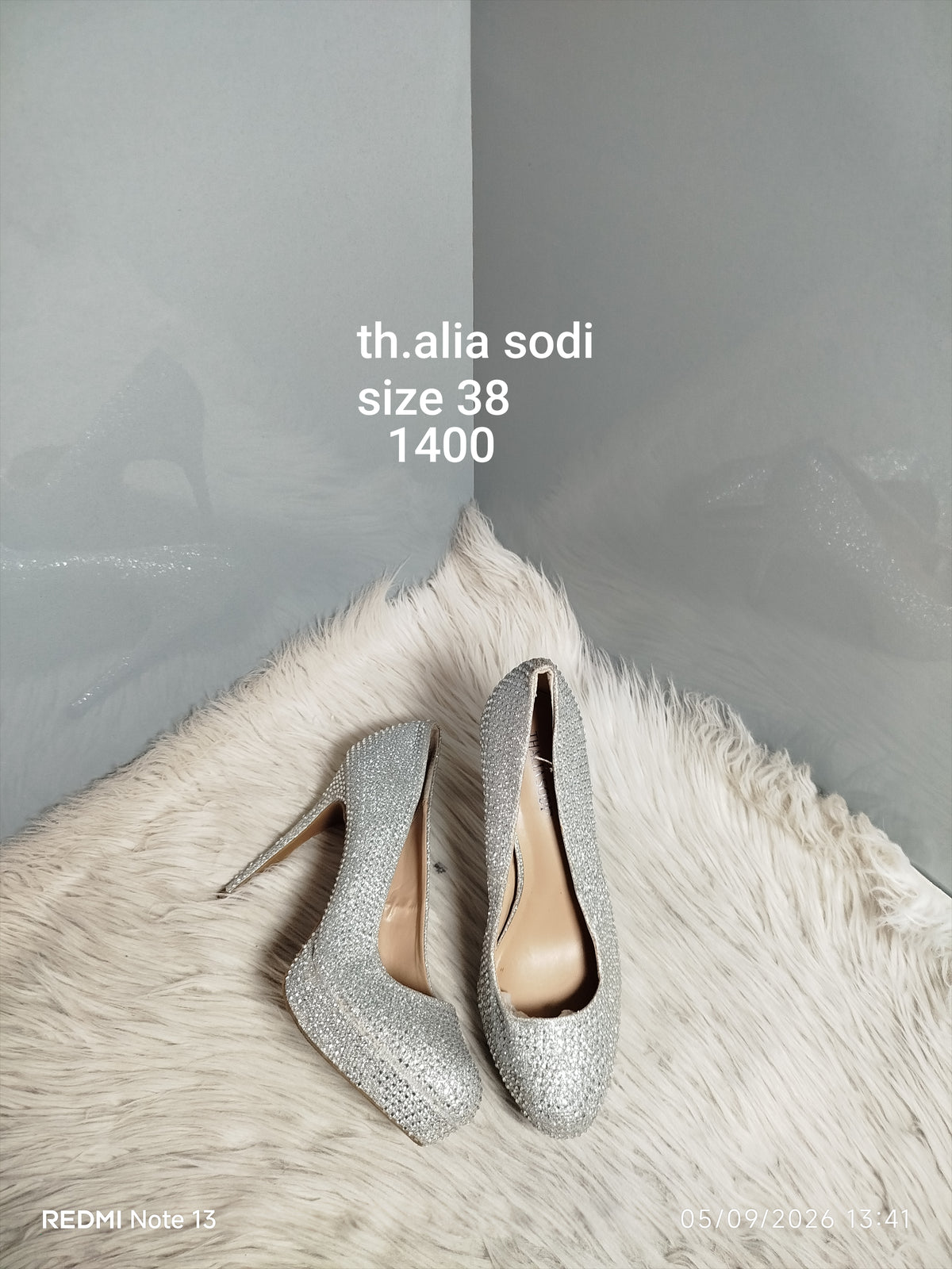 Thalia sodi 38