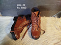 Boots 39